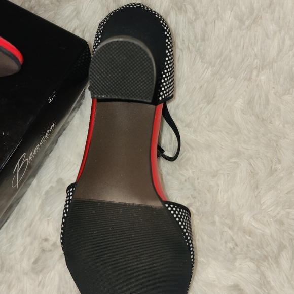 **Woman Red , Black, and White High Heels** - Picture 6 of 10